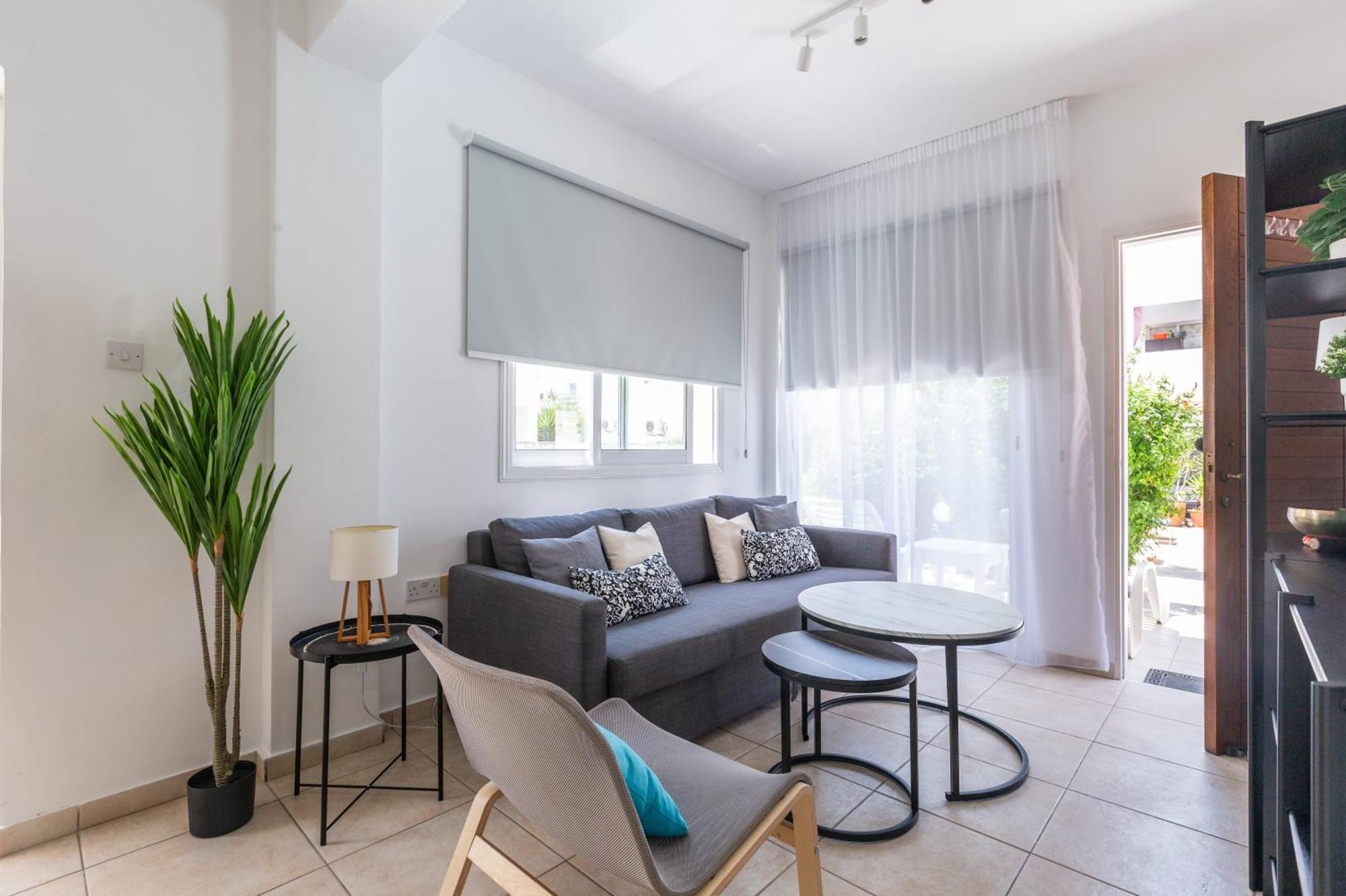 Beautiful One Bed Apartment In Paphos Exterior photo