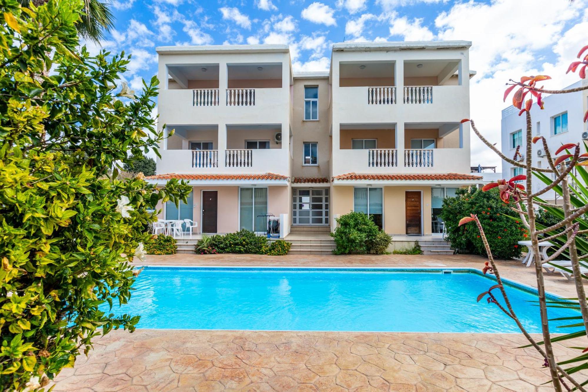 Beautiful One Bed Apartment In Paphos Exterior photo